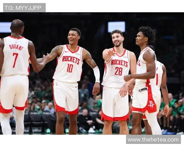 2018年NBA季后赛火箭与爵士第四场激战回顾与精彩瞬间分析