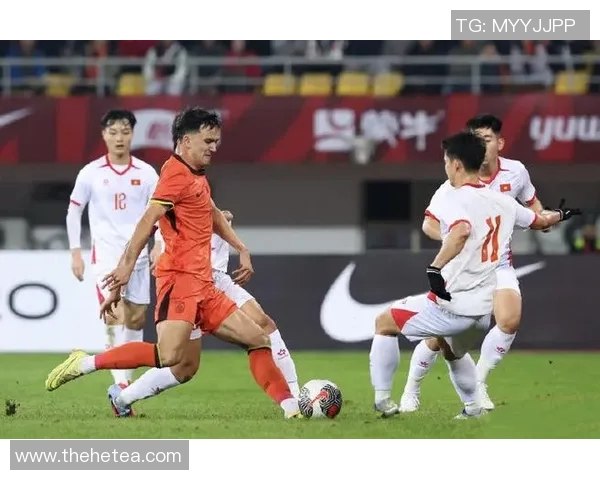 世预赛激情对决乌兹别克全力以赴展现中国足球新风貌