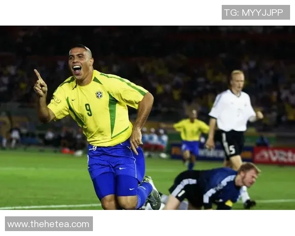 巴西与德国足球对决趣闻轶事大汇总，笑料不断引发球迷热议