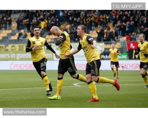 格拉夫与罗达的精彩对决揭示足球战术与团队协作的完美结合