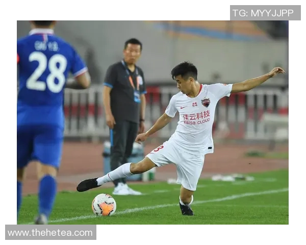 深圳佳兆业迎战武汉球队全力争胜展现实力与决心 深圳佳兆业迎战武汉球队全力争胜展现实力与决心