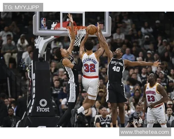 2013年勇士与马刺的激烈对决回顾与分析篮球历史上的经典时刻