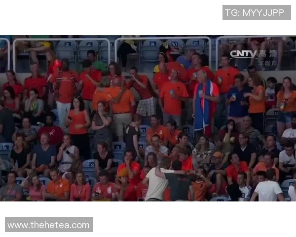 中国女排迎战荷兰队精彩对决全场回顾与赛后分析 中国女排迎战荷兰队精彩对决全场回顾与赛后分析