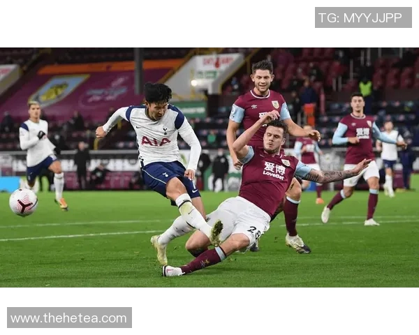 曼联与伯恩利英超精彩对决回放全程回顾与精彩瞬间分析