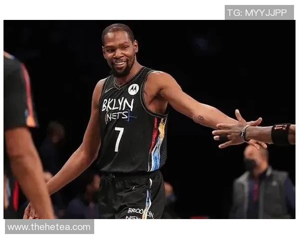 雷霆与勇士激战正酣5月23日精彩对决引发球迷热议 雷霆与勇士激战正酣5月23日精彩对决引发球迷热议