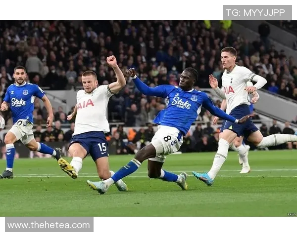 埃弗顿与利兹联激战回顾精彩集锦尽显足球魅力与激情